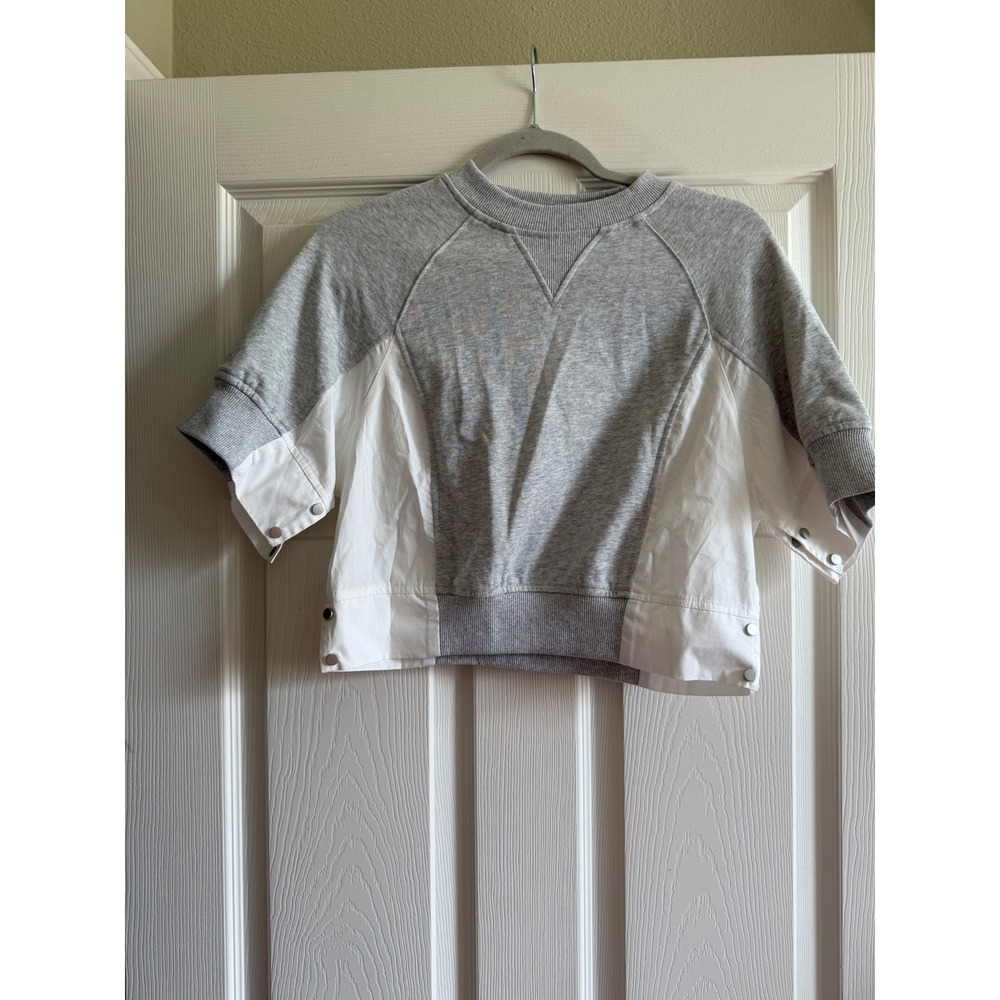 Mixed Media Cropped Short Sleeve Sweatshirt Gray White Poplin Snap Detail Top